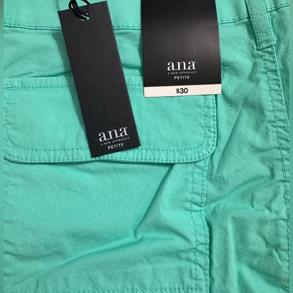 A.N.A. Twill Cockatoo Grn shorts
Sz 30/10P
NWT
8024 - Picture 3 of 4